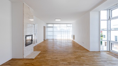  Spacious 4bdr apt 153m2, partially furnished with fireplace