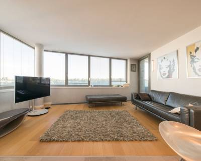 Beautiful, design 2bdr apt 90 m2, with loggia and parking, EUROVEA