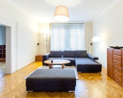 RESERVED Spacious 1bdr apt 90m2, location in the city center