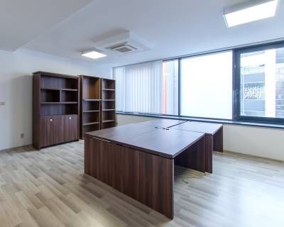  High standard 114m2 offices / 4bdr apt, with a spacious terrace 24m2
