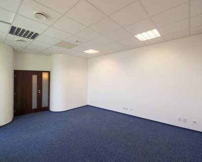 Office spaces 90m2, A/C, great location