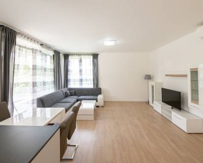 Moderný 2i byt 67 m2, s klimatizáciou a terasou, v peknom prostredí