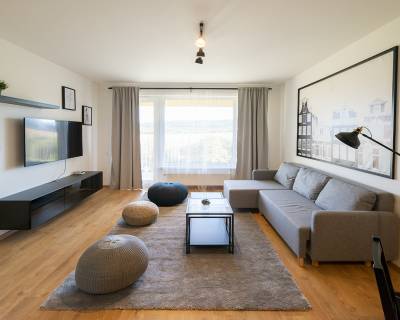 Very nice, sunny 1 bdr apt, 65m2, furnished, terrace, parking
