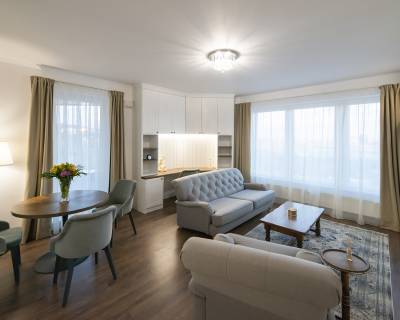 Luxusný, dizajnový 2i byt, 57m2, lodžia, krásny výhľad, Premiére