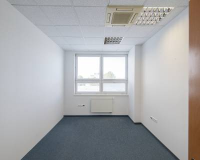 Separate office, toilets in the hallway, 13m2, 3rd floor, AB3 parking