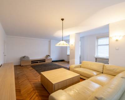 Unique, spacious 3bdr apt, 170m2, furnished, balcony, great area