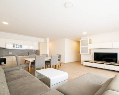 Amazing, sunny 2bdr apt, 77m2, terraces 20m2 with view, parking