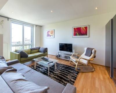 Nice spacious 1bdr apt 65m2 with cellar and 2x balcony