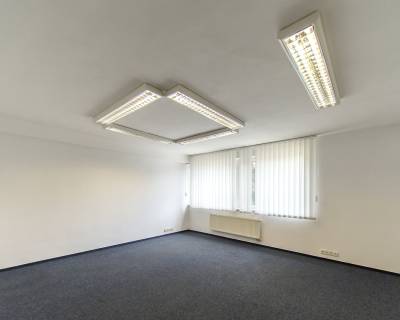 Office spaces, 2 x office, 45m2, parking, A/C