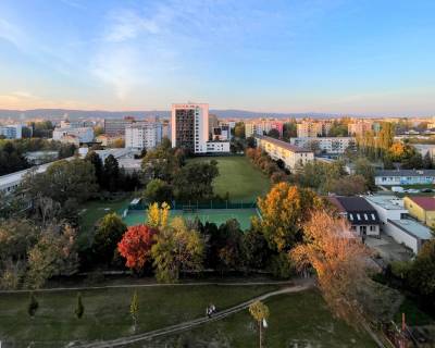 3-bdr apartment in new building, beautiful view, 10/16 floors, garage