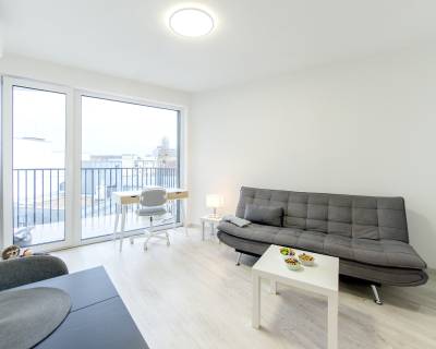 RESERVED Beautiful 1 bdr apt 38m2 with A/C, balcony, parking