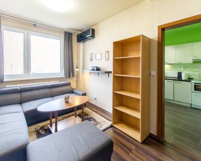 Pekný zrekonštruovaný 3i byt 65 m2, s klimatizáciou a lodžiou 