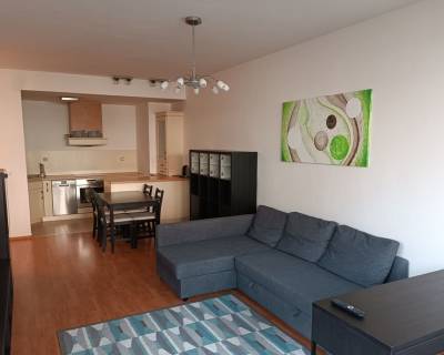 Very nice 1 bdr apt 59m2, with parking and front garden