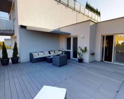 Very nice 2bdr apt 75 m2, with a huge terrac 55 m2, loggia, parking 