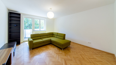 Nice, practical 1bdr apt 55m2, with balcony, by the Horský park