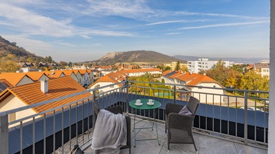 Unique 2-bdr apt, beautiful view, terrace, 85m2, Hainburg, 2x parking