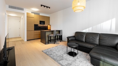 Dizajnový 2i byt 48m2, s lodžiou a parkovaním, SKY PARK